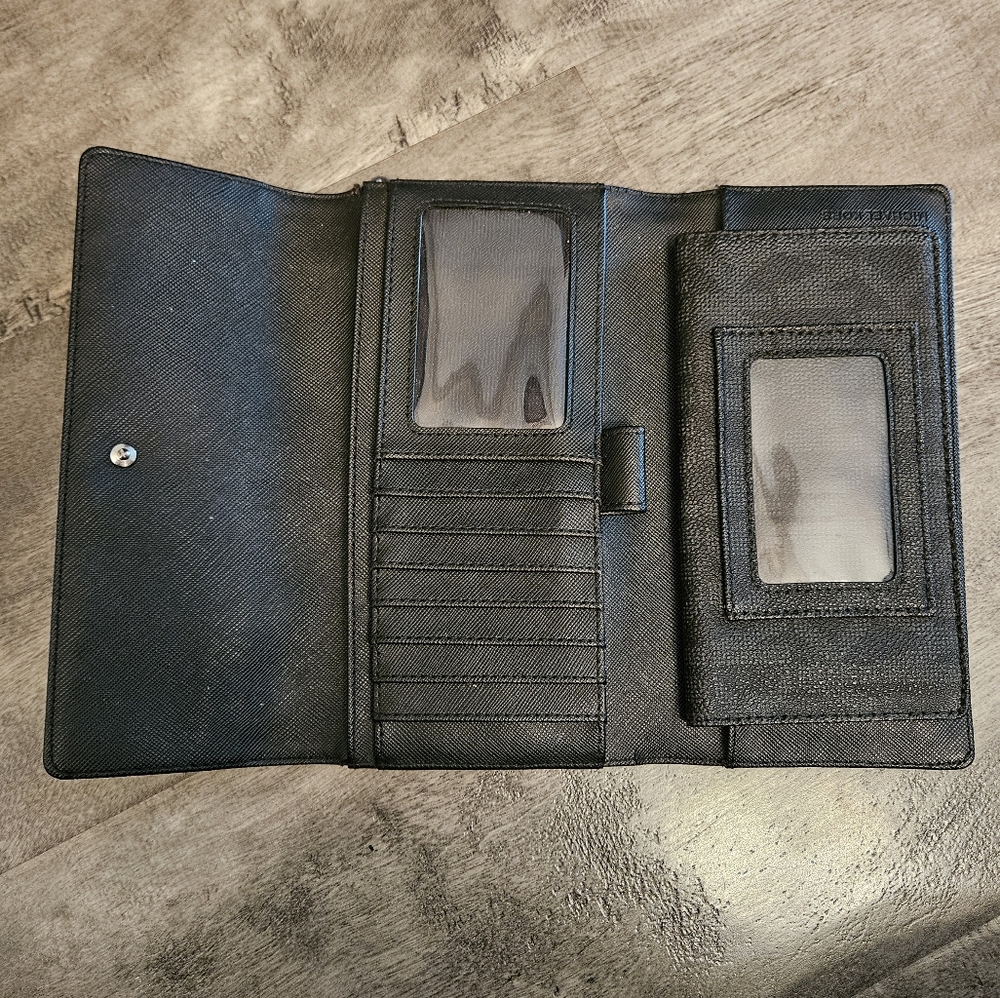 Michael Kors Trifold Wallet - Picture 8 of 13